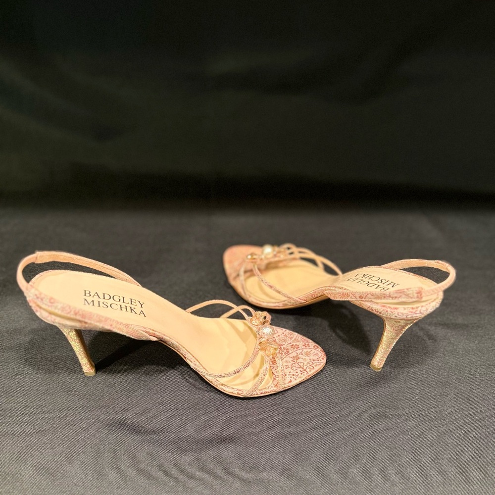 Badgley Mischka Pink Heels with Intricate Detailing - Picture 2 of 16